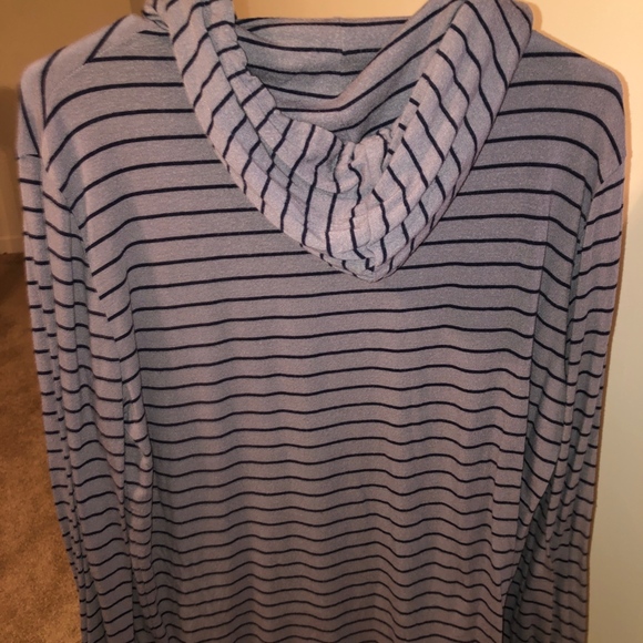 Express Sweatshirt - Picture 3 of 3